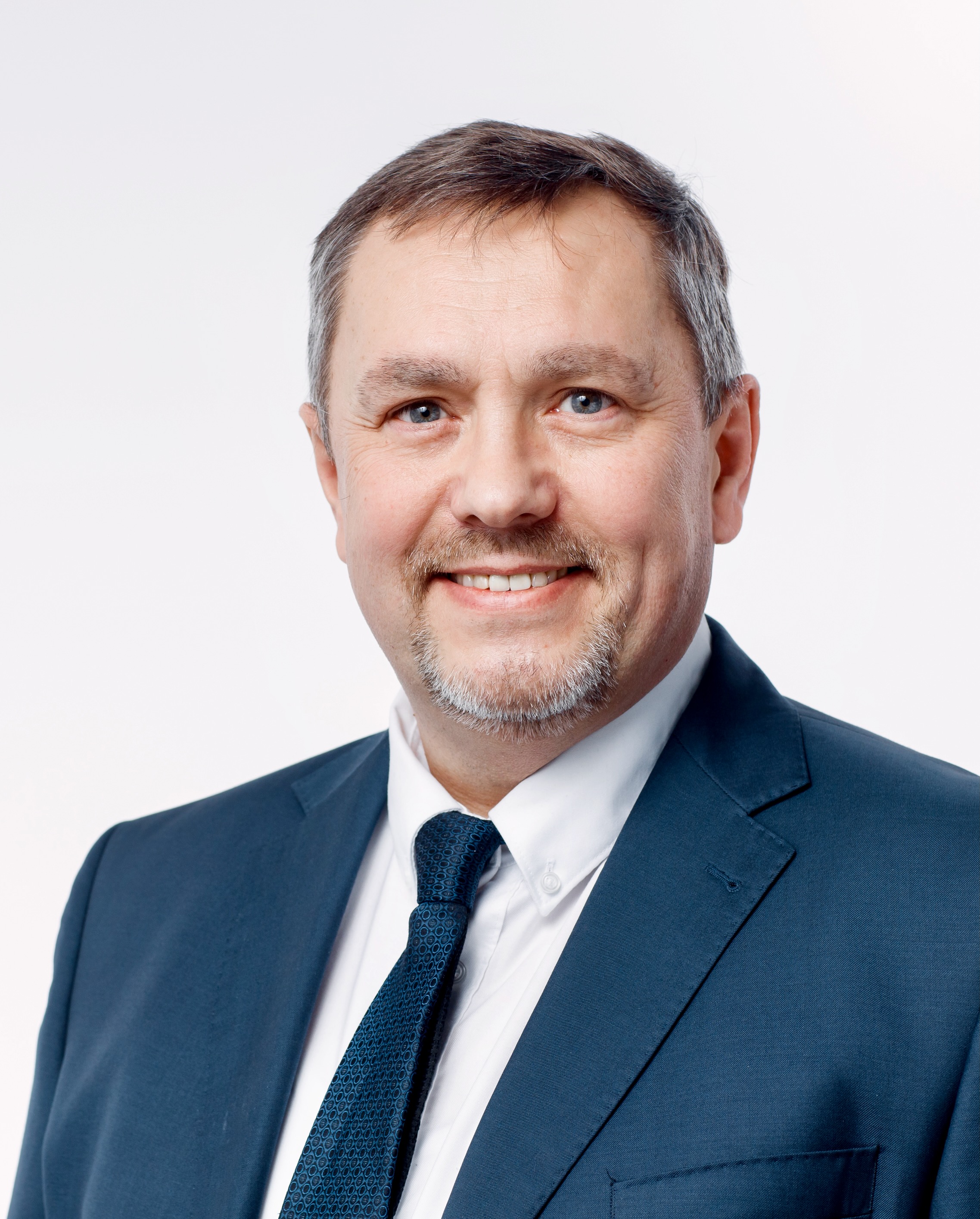 Portrait of Michael Avdonkin, Founder and Managing Partner of MIRAVCO